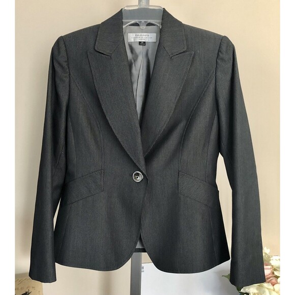 TAHARI BLAZER SUIT PETITE SIZE 6P BUSSINES CASUAL STRIPE GRAY ONE BUTTON - Picture 1 of 8